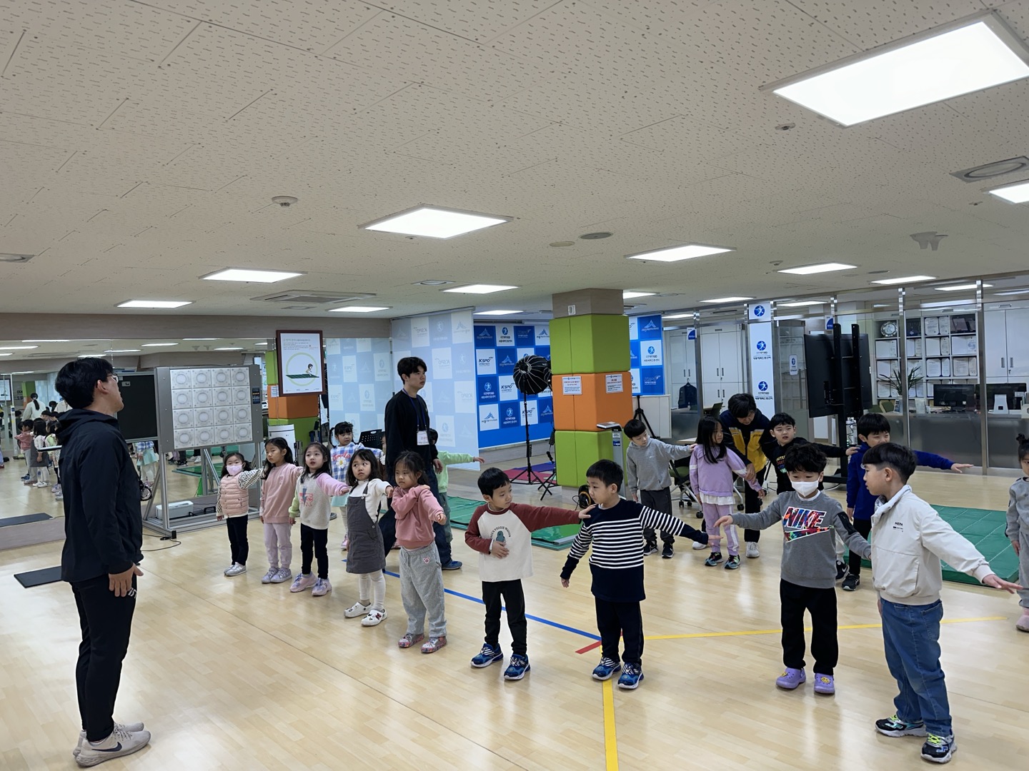 KakaoTalk_20231213_171818661_03.jpg